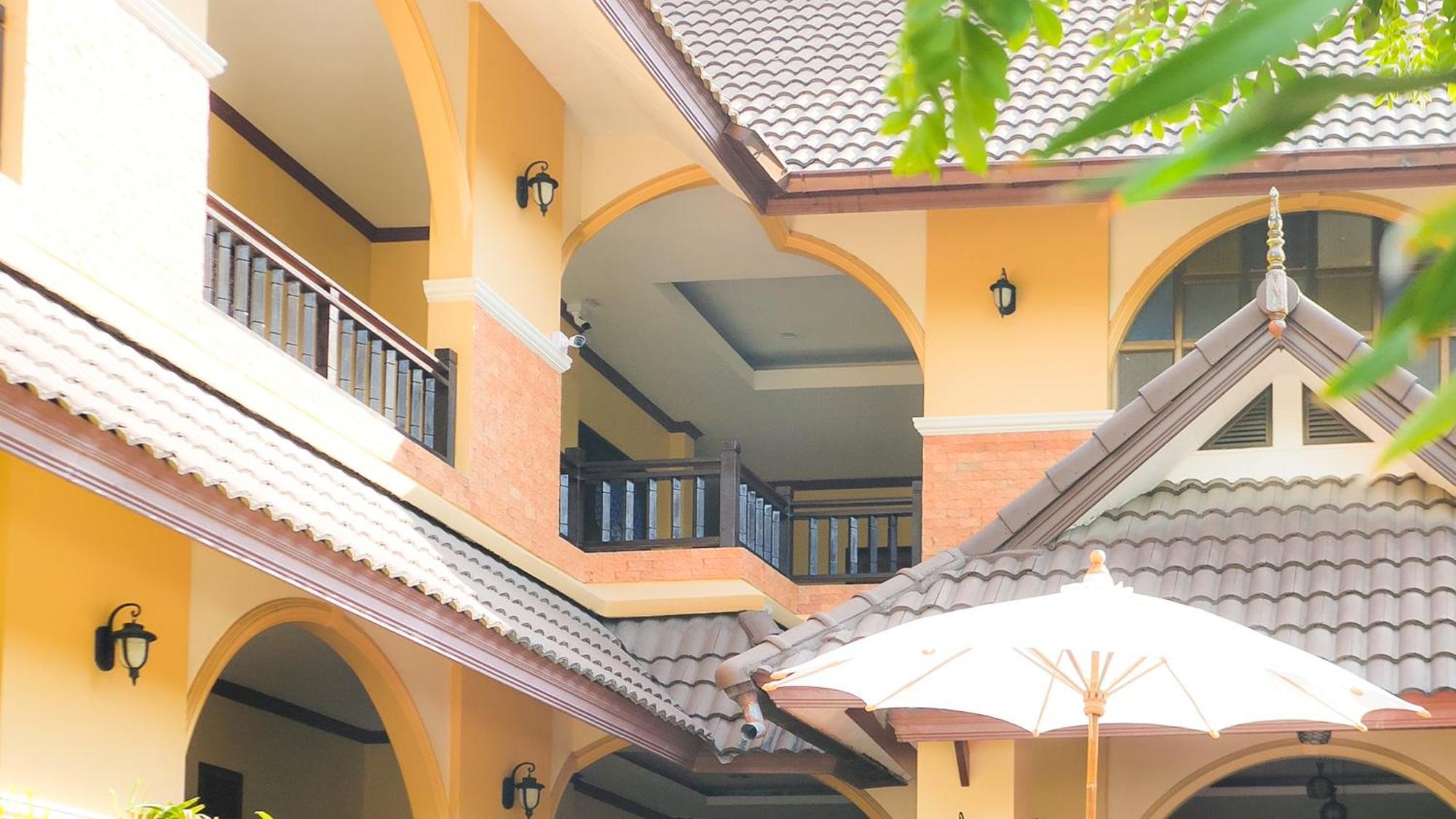 Siam Avari Hotel, Chiang Rai Exterior photo